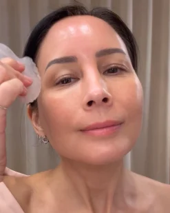 Gua Sha Visage en Quartz Rose