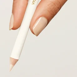 Instant Brightening Waterline Pencil Crayon