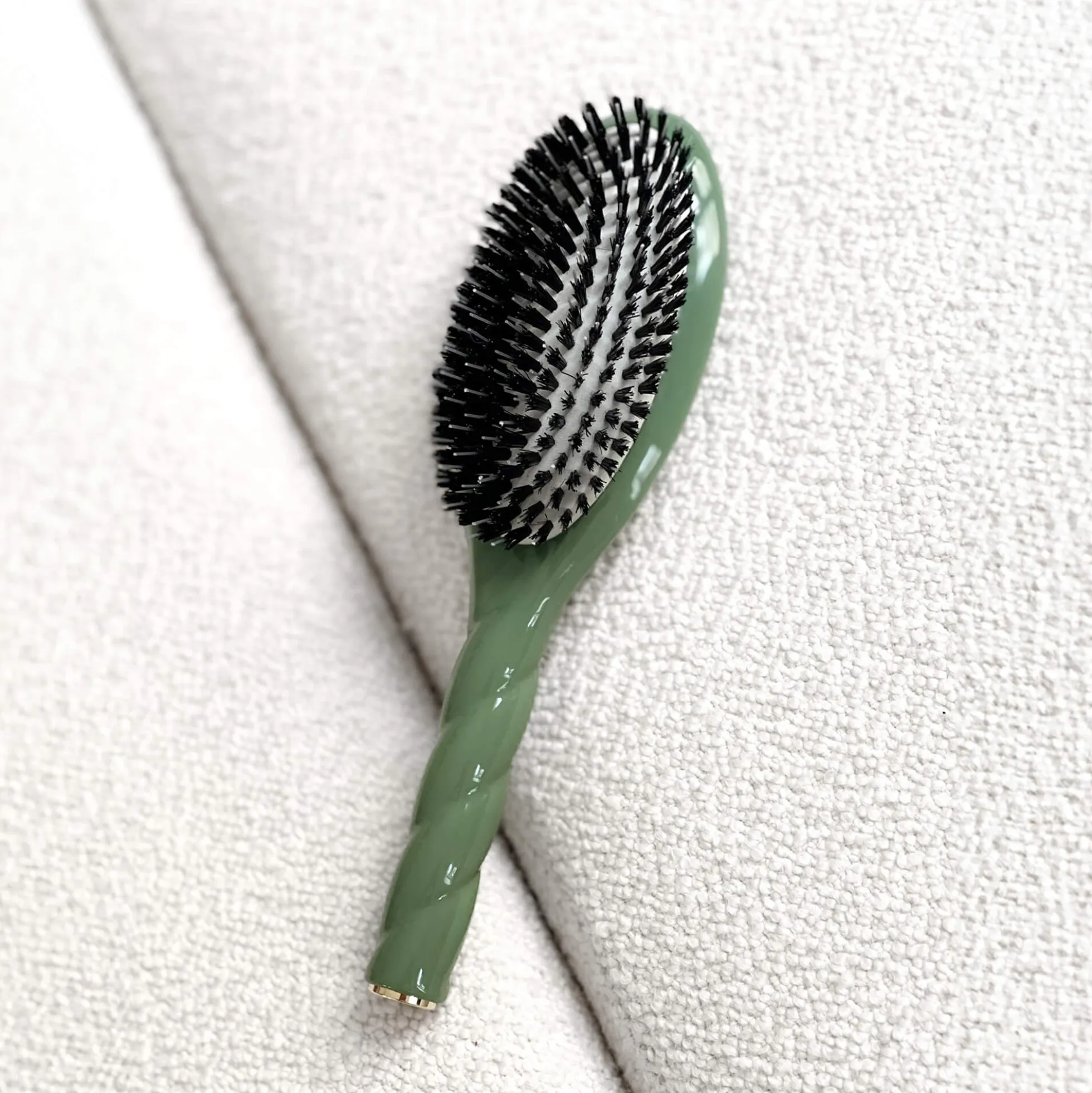 La Brosse N°02 L’indispensable Soin et Démêlage