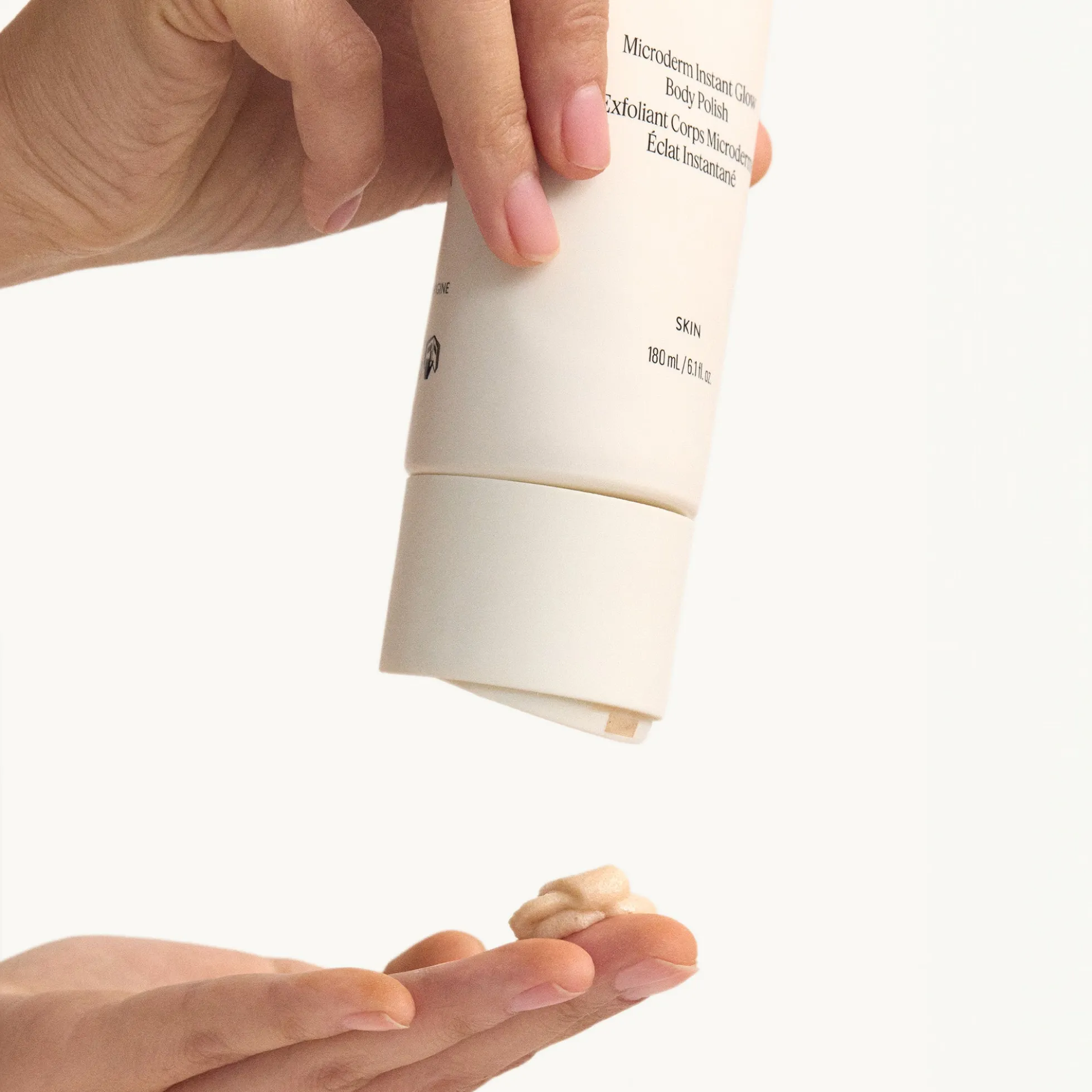 Microderm Instant Glow Gommage Corps