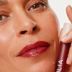 Overglaze Hydrating Lip Gloss