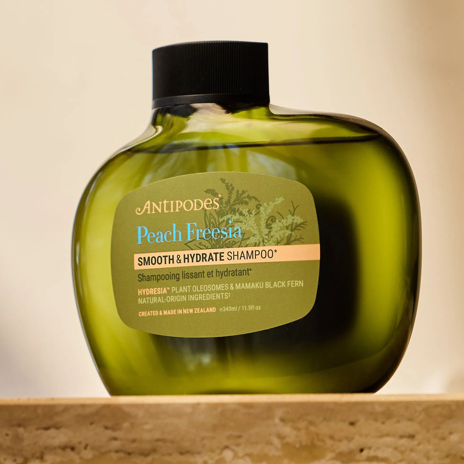 Shampoing Lissant et Hydratant Pêche et Freesia