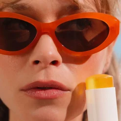 Soin Solaire Anti-âge SPF50