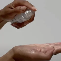 SPF50 Mineral Drops Niacinamide + Green Tea Écran Solaire