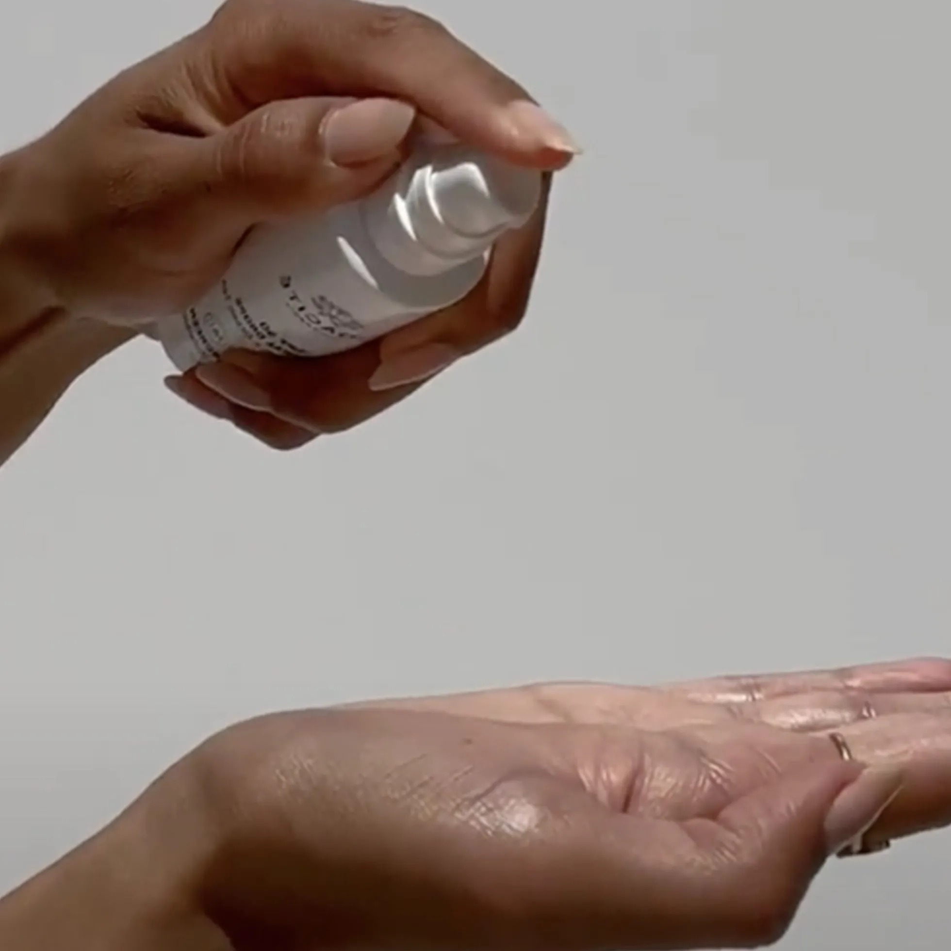 SPF50 Mineral Drops Niacinamide + Green Tea Écran Solaire
