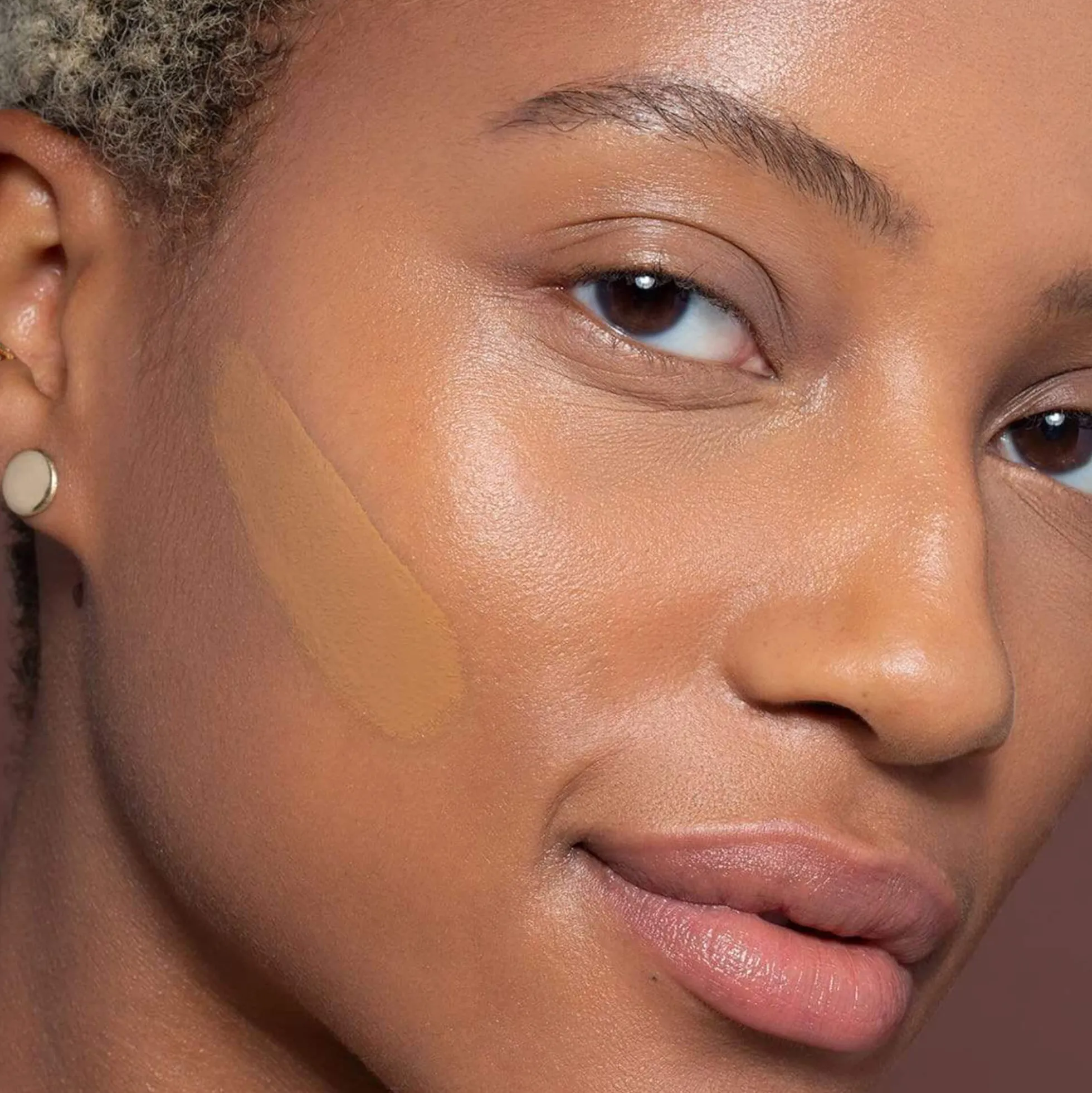 True Skin Foundation Fond de Teint Sérum